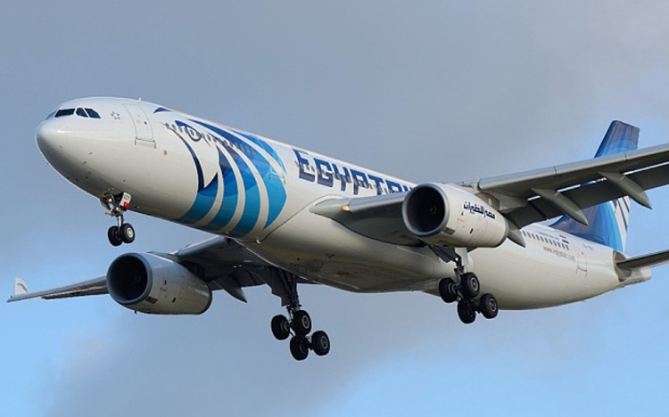 Picture 1 of The plane carrying 66 people from Egypt is missing