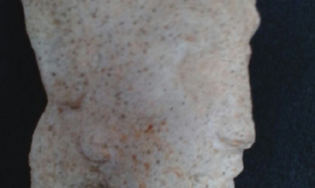Picture 1 of The plaster statue of King Akhenaten was excavated in Egypt