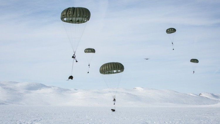 Picture 5 of The power of the world's only female task force