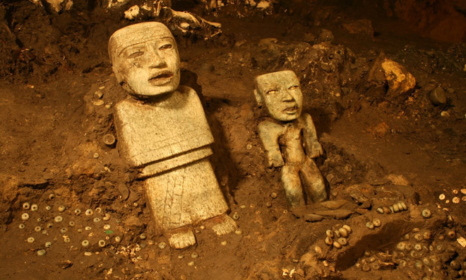 Picture 3 of The priceless treasures under the Mexican pyramid