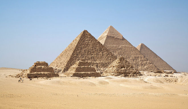 Picture 1 of The Pyramids of Giza can concentrate electromagnetic energy into a room inside it