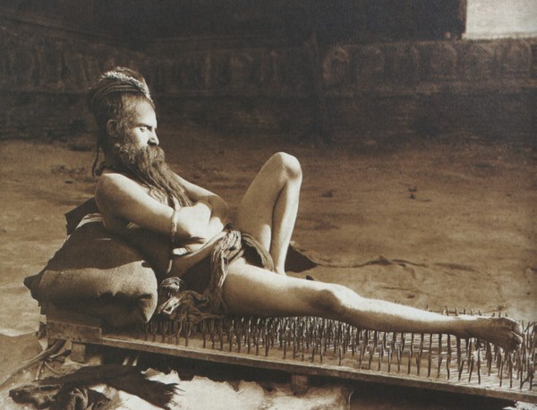 Picture 4 of The reason 'you're still peaceful' when walking barefoot on glass, embers