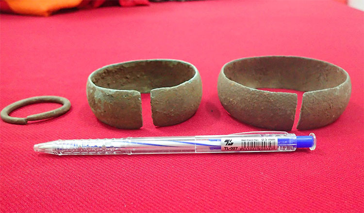 Picture 7 of The relics in the volcanic cave have bones of prehistoric people in Dak Nong