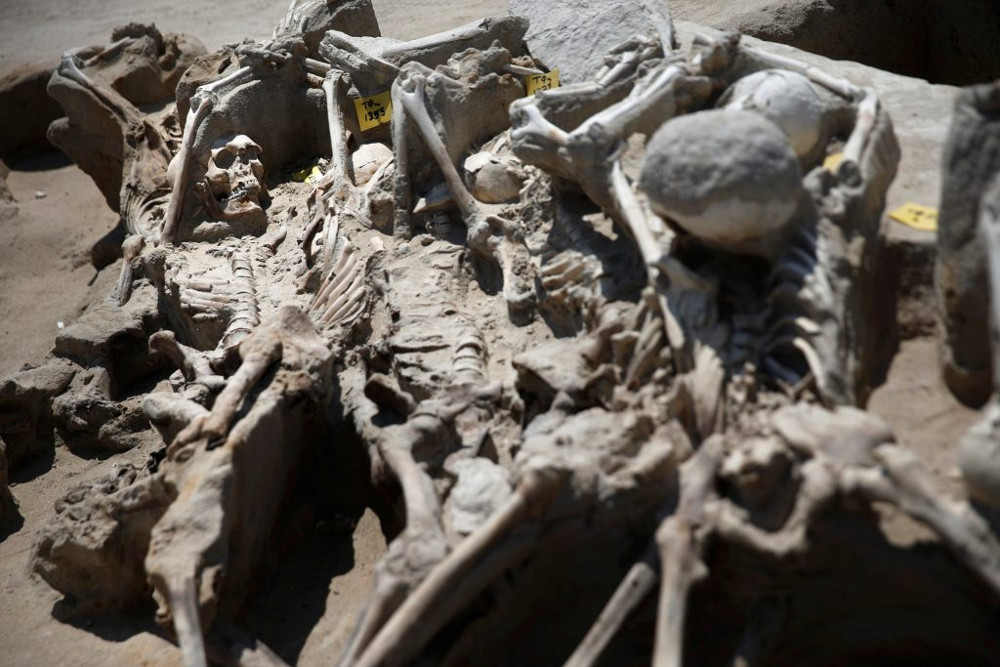 Picture 7 of The remains of the iron-clad army of the ancient Greek island army