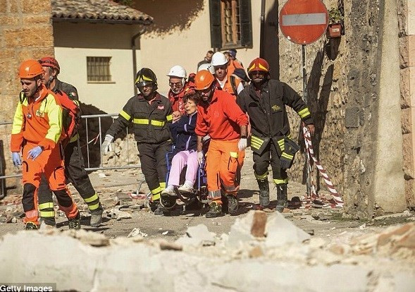 Picture 12 of The scene dissipates after the earthquake in Italy