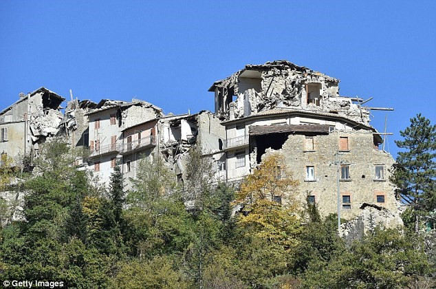 Picture 8 of The scene dissipates after the earthquake in Italy