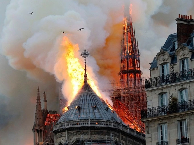 Picture 6 of The scene inside Notre Dame Cathedral after the fire