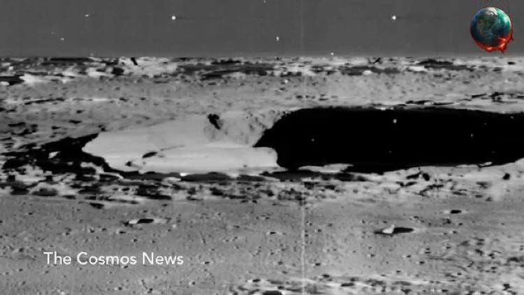 Picture 1 of The scene of an alien spaceship drying up on the Moon