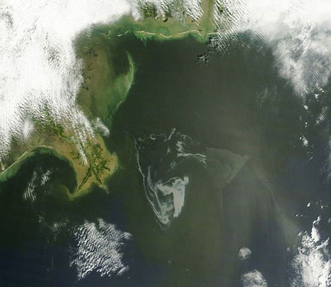 Picture 5 of The scene of oil spill from the universe
