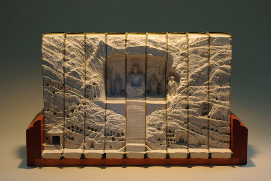 Picture 2 of The scenery is mesmerizing from ... old books