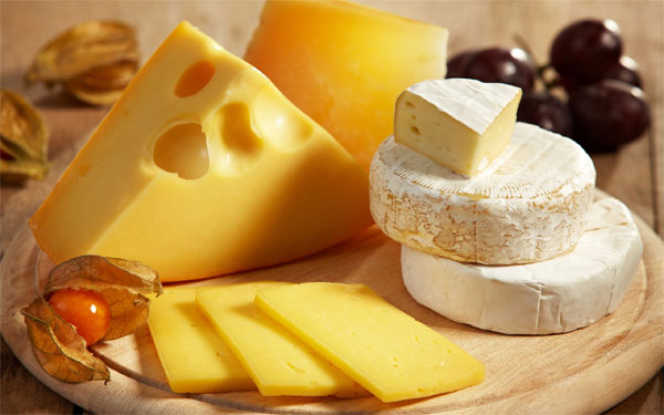 Picture 2 of The secret of white teeth thanks to food