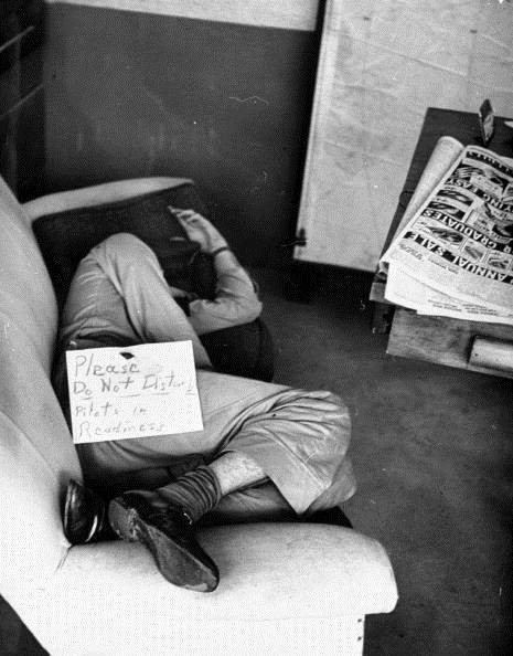 Picture 2 of The secret to American pilots can sleep in just 2 minutes that anyone can learn