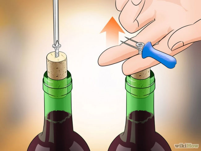 Picture 5 of The secret to opening wine without tools you must know!
