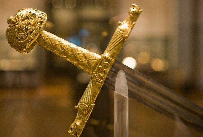 Picture 3 of The security bar helps European unified owners