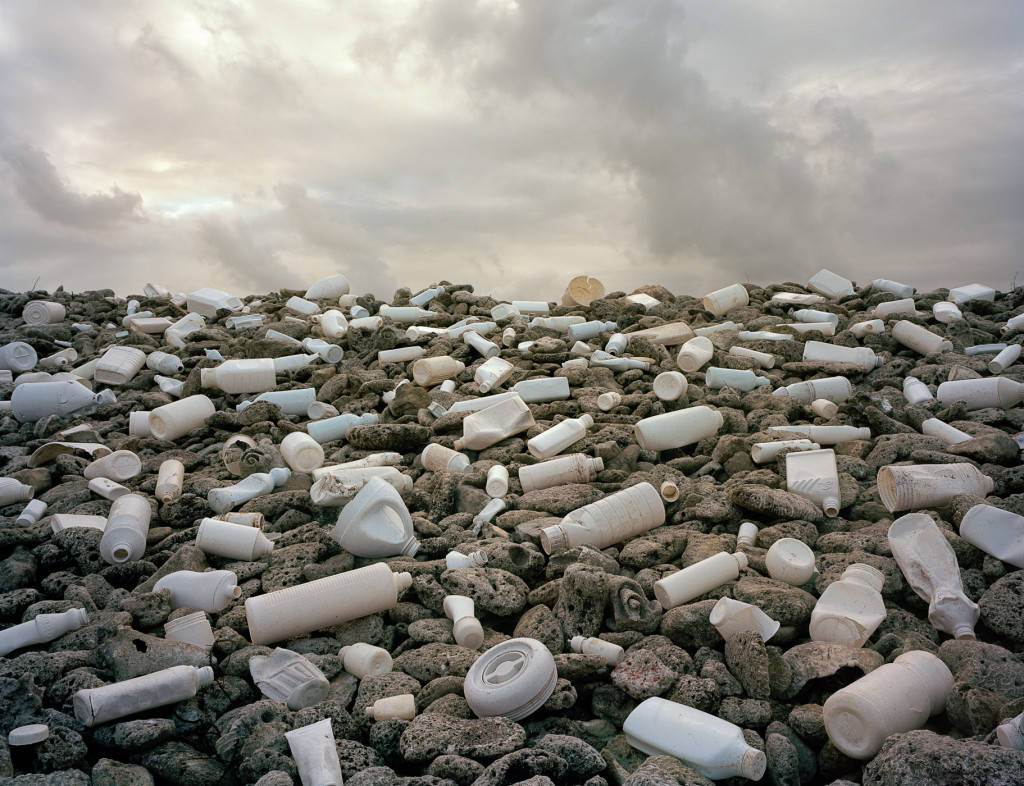 Picture 10 of The set of images of the earth-covered garbage awakening million hearts
