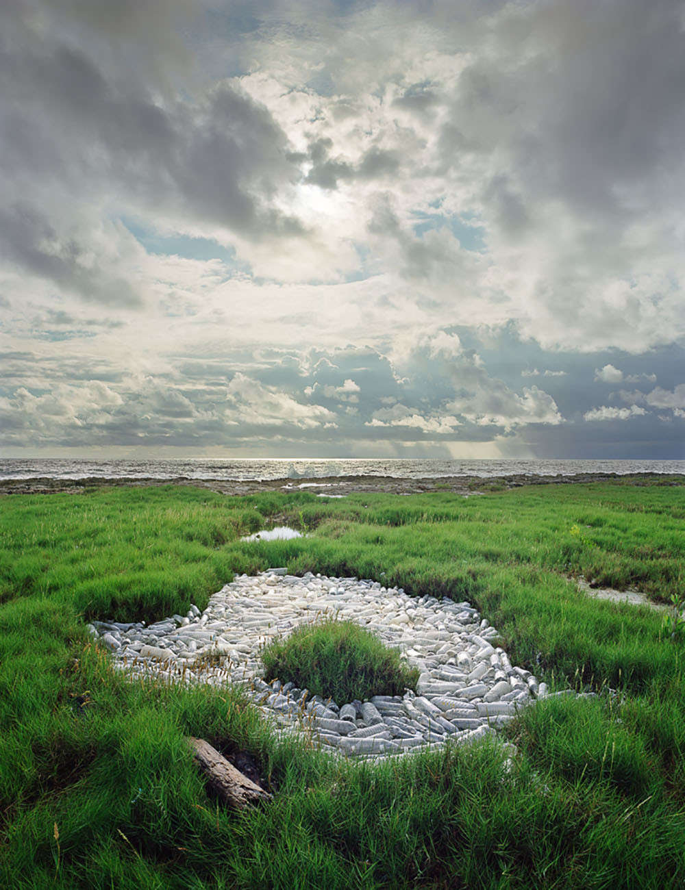 Picture 4 of The set of images of the earth-covered garbage awakening million hearts
