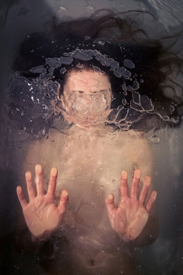 Picture 3 of The set of pictures depicts the mental pain in life