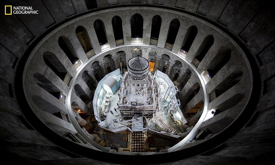 Picture 7 of The shrine on the tomb of Jesus is completed