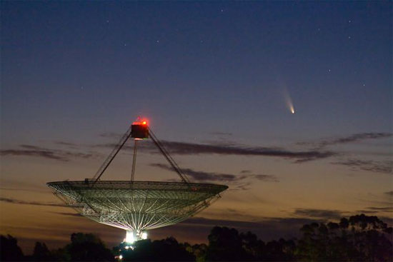 Picture 5 of The sight of a comet in the southern hemisphere