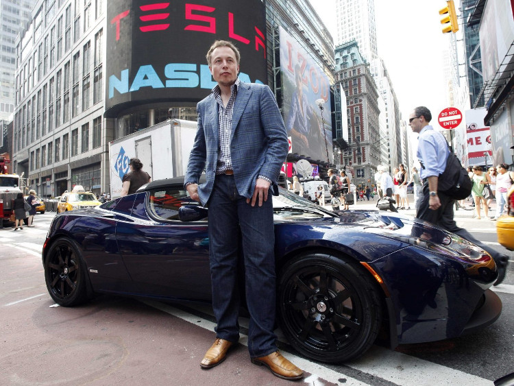 Picture 1 of The simple trick helps Elon Musk work 100 hours a week