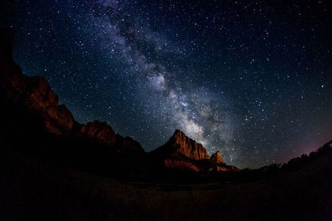 Picture 3 of The star exploded in the sky of Canada