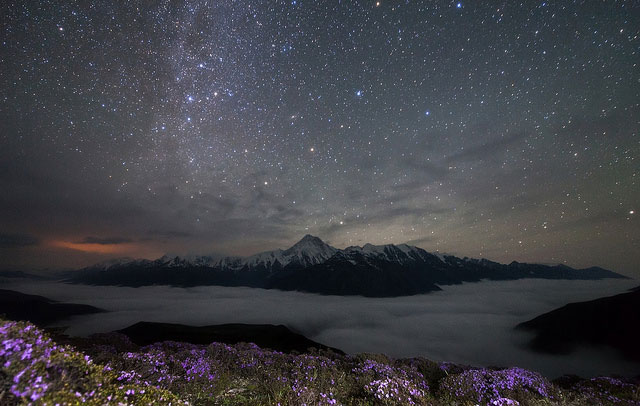 Picture 5 of The star exploded in the sky of Canada