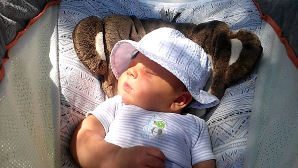 Picture 1 of The startling truth: Sunbathing for babies, both wrong and dangerous