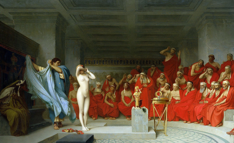 Picture 4 of The story of the village girl escaping death sentence by ... showing off the chest of Greek mythology