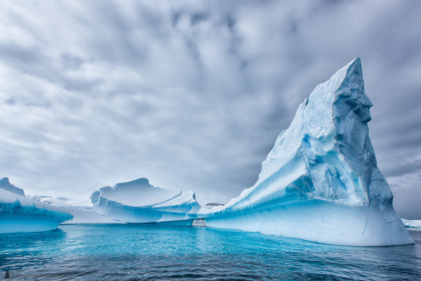Picture 3 of The strange ice sheets in Antarctica