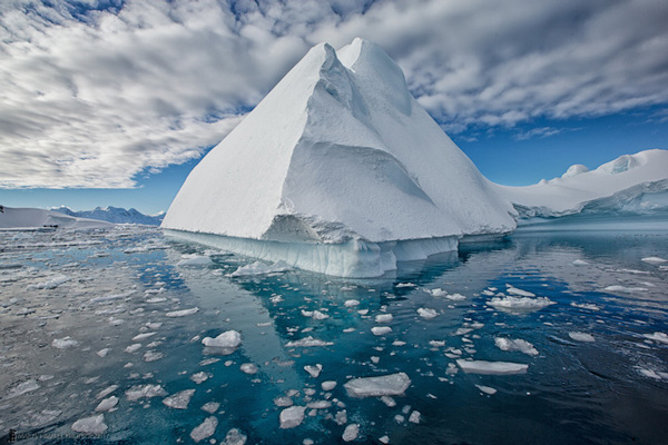 Picture 5 of The strange ice sheets in Antarctica