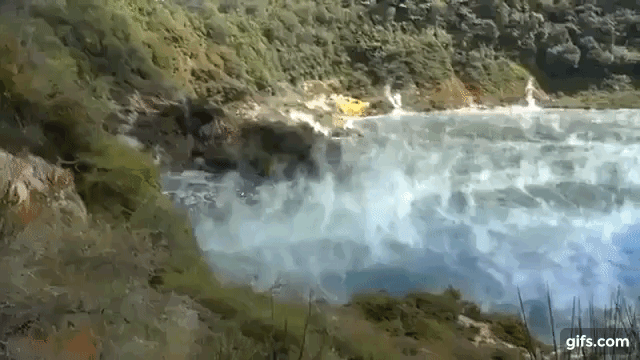 Picture 5 of The strange lake all year round boiled and fumed