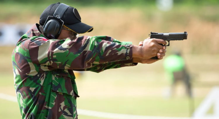 Picture 1 of The strange reaction of the brain and body when you pull the trigger