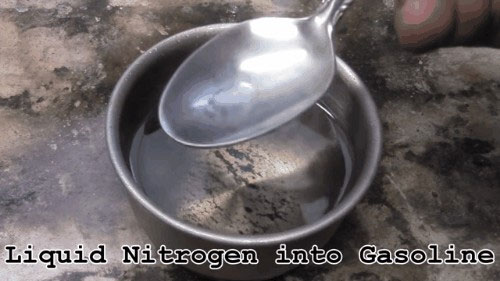 Picture 1 of The 'strange' thing happens when gasoline and liquid nitrogen meet