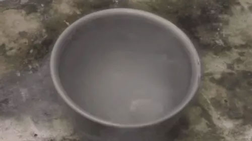 Picture 5 of The 'strange' thing happens when gasoline and liquid nitrogen meet