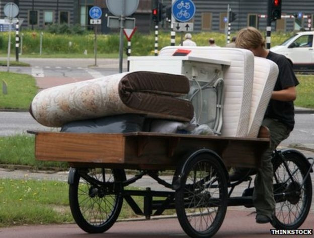 Picture 7 of The strange thing in the safest traffic country in the world