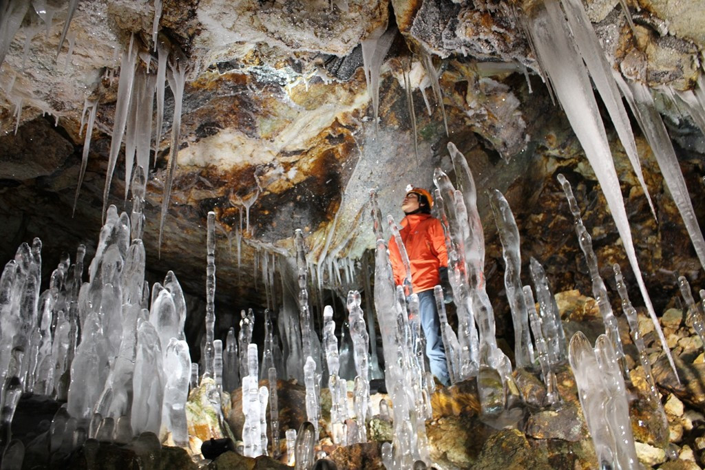 Picture 11 of The stunning beauty of caves around the world