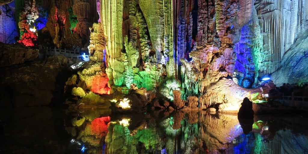 Picture 14 of The stunning beauty of caves around the world