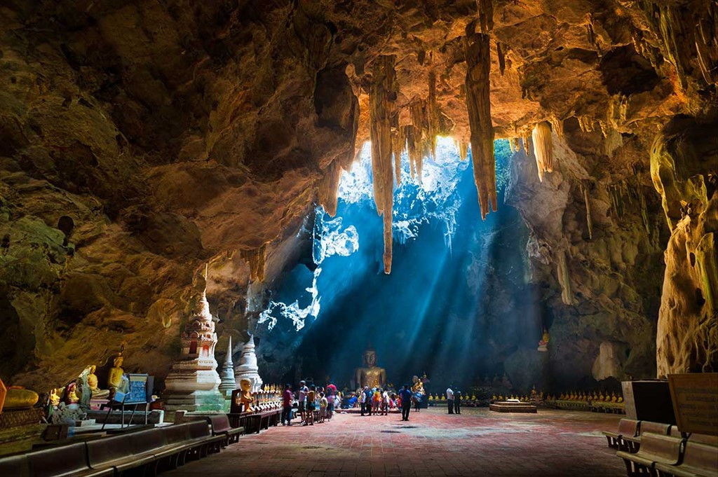 Picture 8 of The stunning beauty of caves around the world