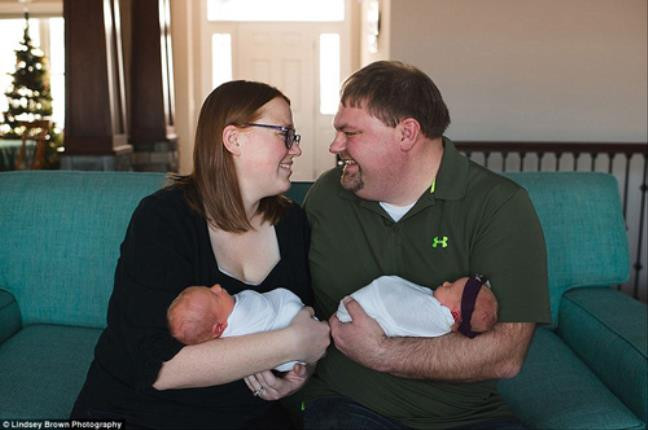 Picture 4 of The sudden premonition of the boy has a short life of 11 days causing many people to shed tears