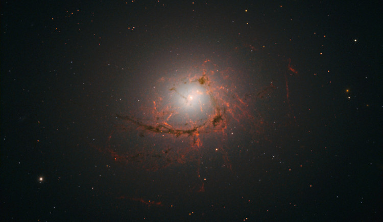 Picture 1 of The supermassive black hole 'carnivores' from the inside