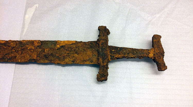 Picture 1 of The sword earns thousands of years of Viking forms