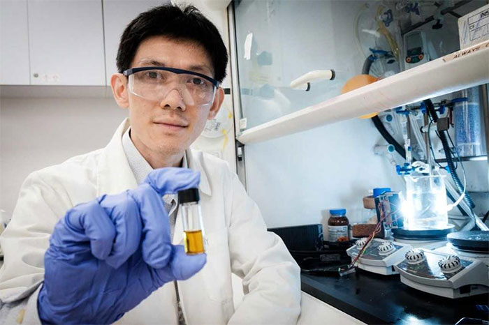 Picture 2 of The team turns plastic waste into acid that can generate electricity