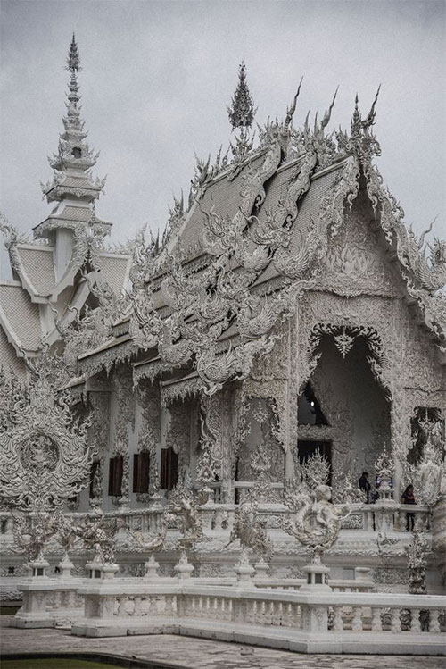 Picture 15 of The Thai temple possesses a hell bridge, dead man's arms and a gate to heaven