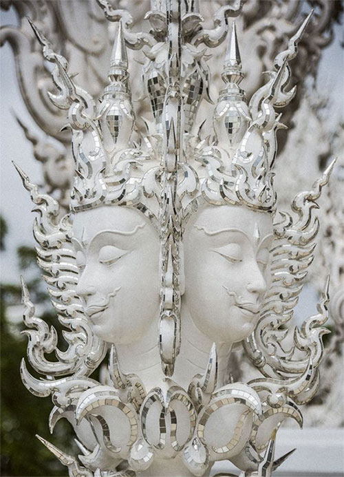 Picture 6 of The Thai temple possesses a hell bridge, dead man's arms and a gate to heaven
