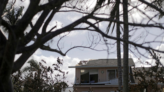 Picture 3 of The trail of devastating super typhoon Irma left Florida