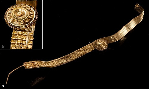 Picture 3 of The treasure of 2600 years reveals secrets in Celtic princess graves