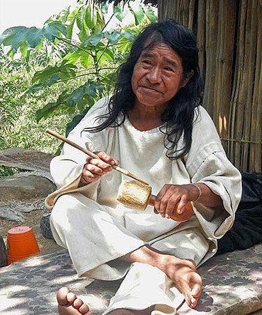 Picture 11 of The tribe lived in the deep forest but knew everything that happened throughout the world