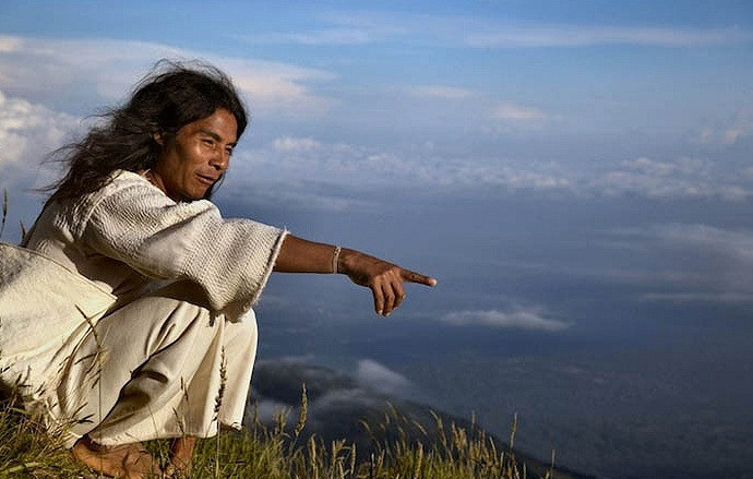 Picture 13 of The tribe lived in the deep forest but knew everything that happened throughout the world