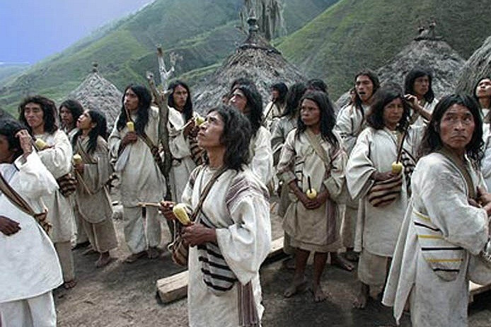 Picture 9 of The tribe lived in the deep forest but knew everything that happened throughout the world