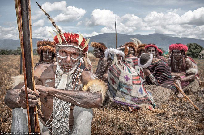 Picture 3 of The tribe lives in a